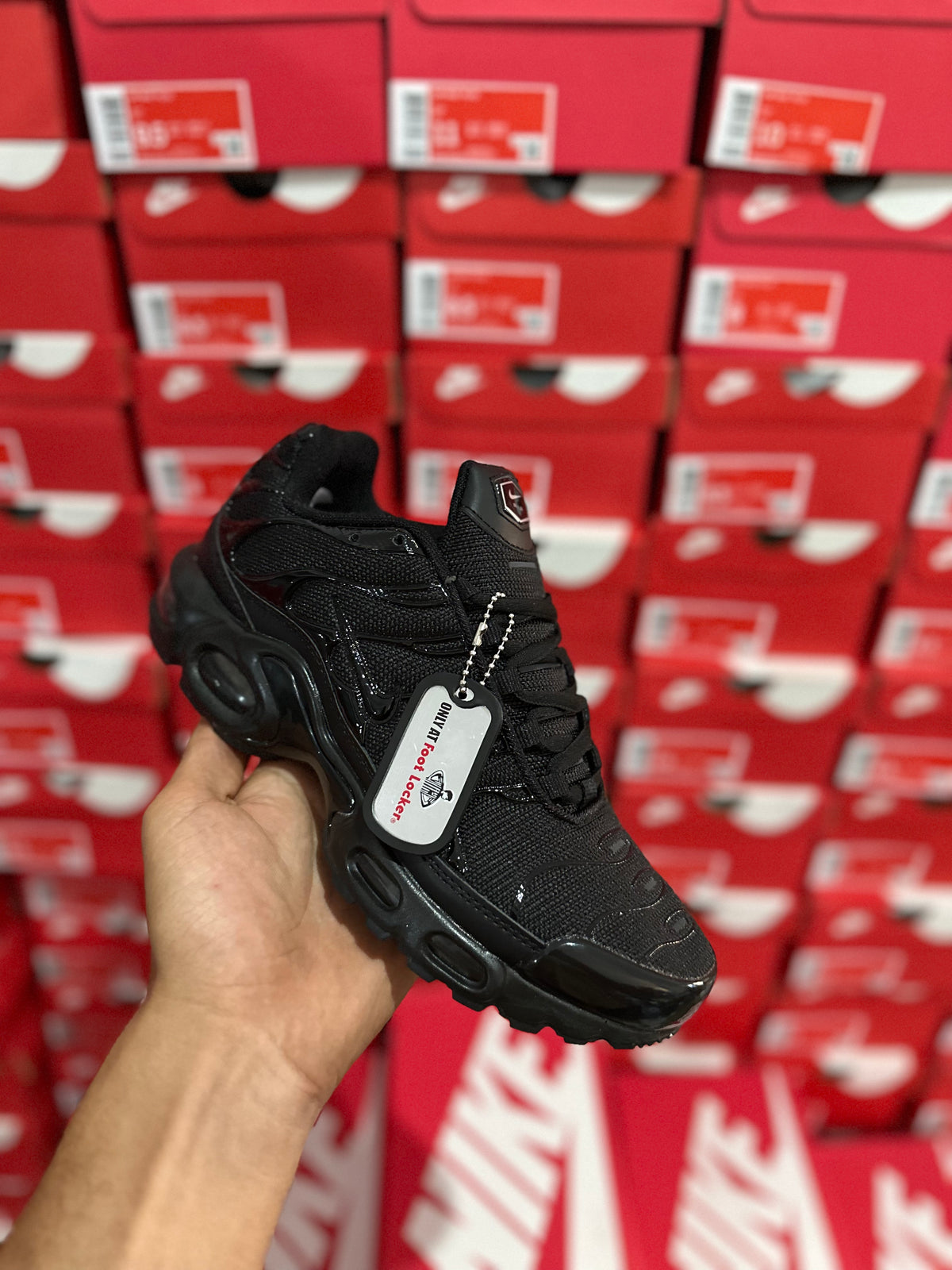 NIKE TN NEGRO
