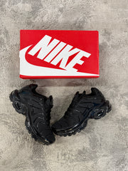 NIKE TN NEGRO