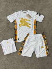 *Conjuntos BURRBERY 2024* 🎠🎠

Conjunto calidad g5 

Camiseta de algodon super buena calidad 
Pantalon como bañador y pantalon cotidiano 

Lo mejor de lo mejor 

Tallaje real tallan bien 

Tallas; S-M-L-XL-