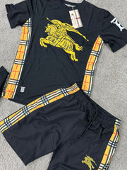*Conjuntos BURRBERY 2024* 🎠🎠

Conjunto calidad g5 

Camiseta de algodon super buena calidad 
Pantalon como bañador y pantalon cotidiano 

Lo mejor de lo mejor 

Tallaje real tallan bien 

Tallas; S-M-L-XL-

*45€ envio incluido 10 ganancias*