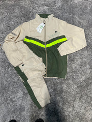 Chandal de lacoste