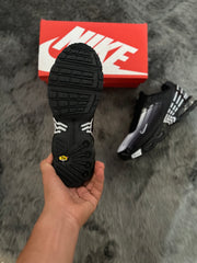 NIKE AIR MAX PULS